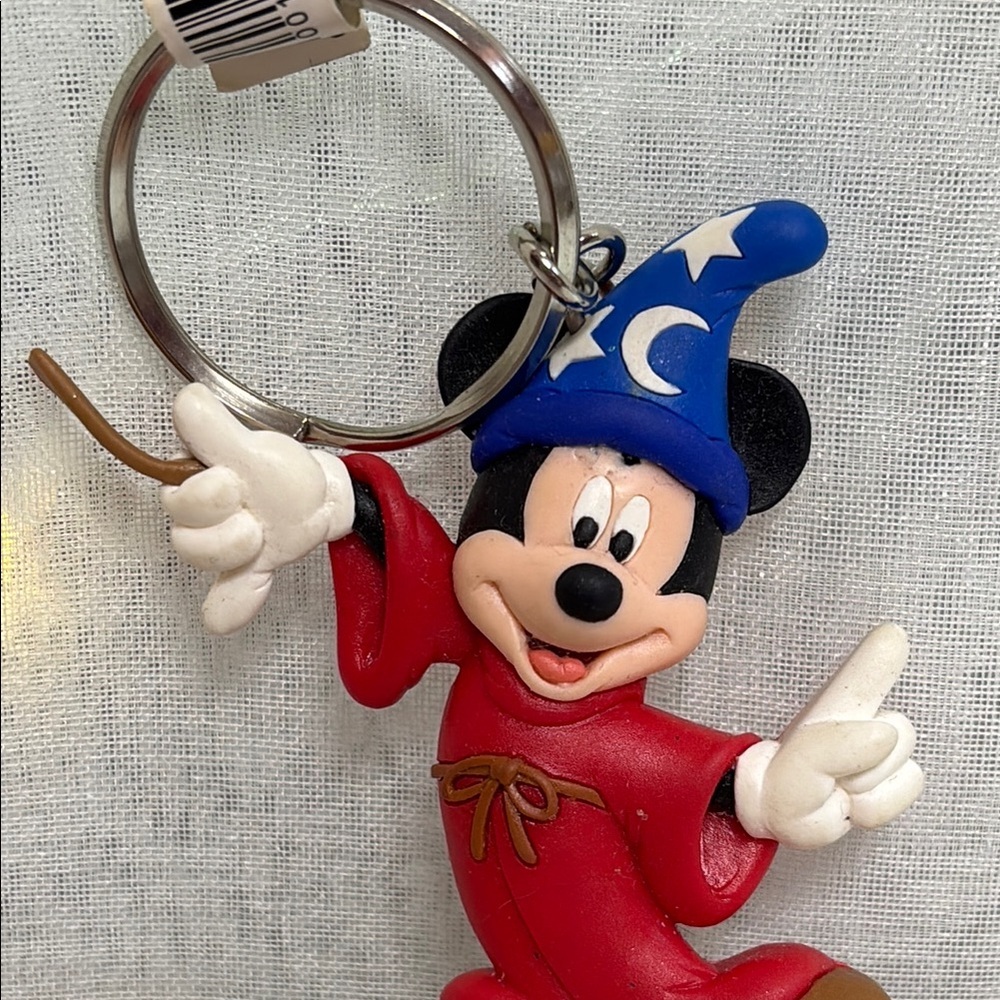 Disney Mickey Mouse Sorcerer Keychain - Picture 2 of 3